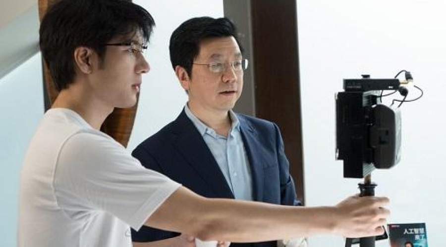 強悍的AI寫字機器人藤野貿易MRO綜合服務商視頻展示